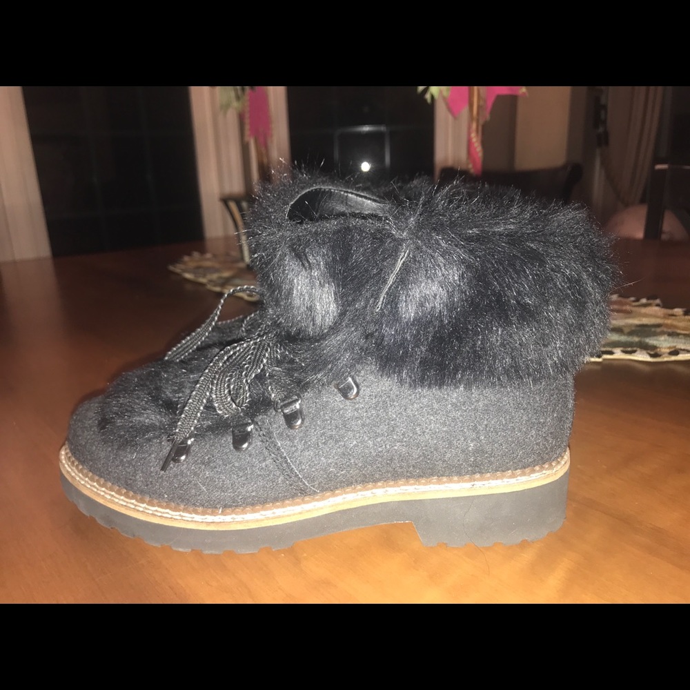 Franco Sarto faux fur flannel booties 7.5